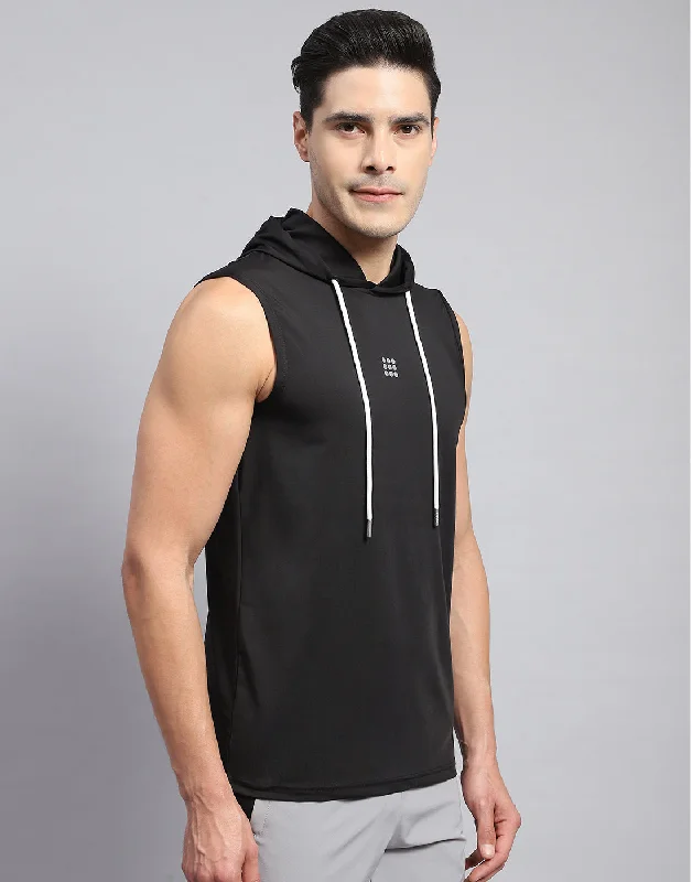 Men Black Solid Hooded Sleeveless T-Shirt