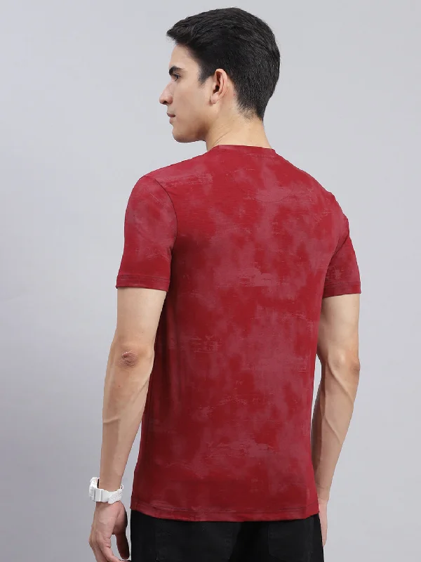 Men Maroon Printed Cotton Blend T-Shirt