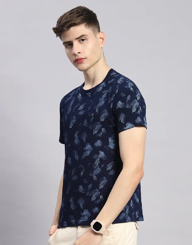 Men Navy Blue Printed Round Neck Half Sleeve T-Shirt