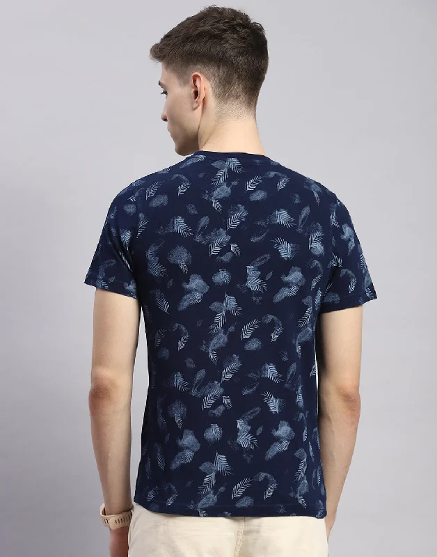 Men Navy Blue Printed Round Neck Half Sleeve T-Shirt