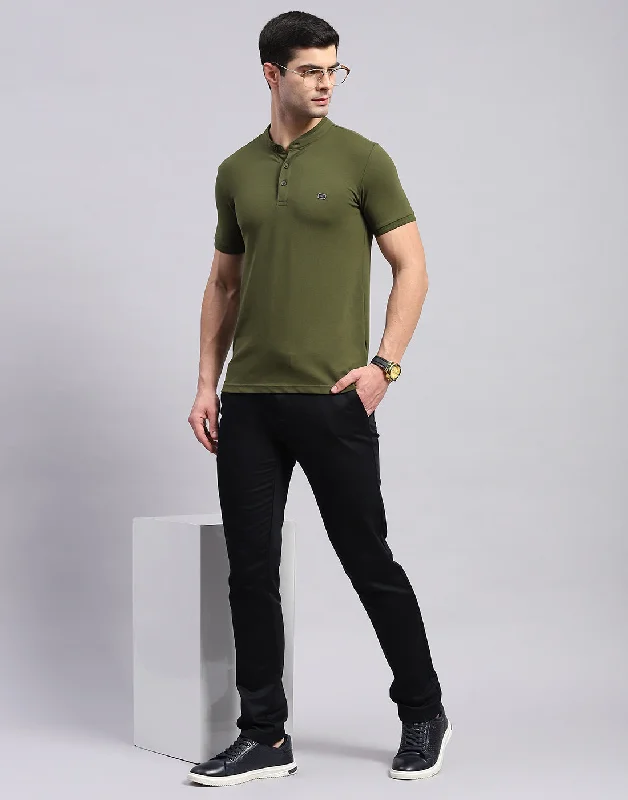 Men Olive Printed Mandarin Collar Half Sleeve T-Shirt