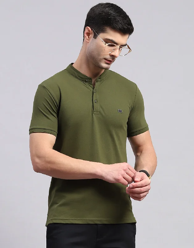 Men Olive Printed Mandarin Collar Half Sleeve T-Shirt