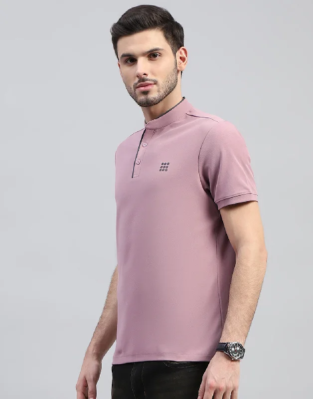 Men Purple Solid Mandarin Neck Half Sleeve T-Shirt