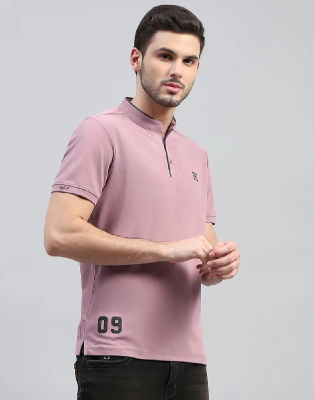 Men Purple Solid Mandarin Neck Half Sleeve T-Shirt