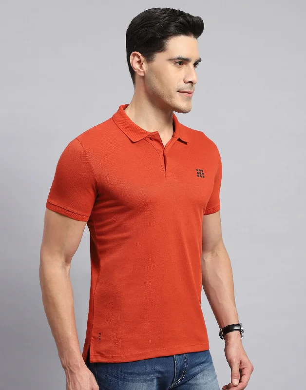 Men Rust Solid Collar Half Sleeve T-Shirt