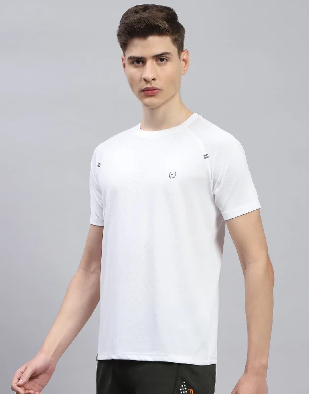 Men White Printed Round Neck Half Sleeve T-Shirt