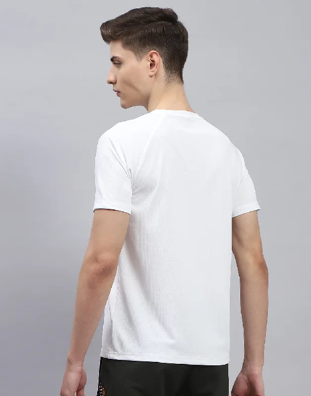 Men White Printed Round Neck Half Sleeve T-Shirt