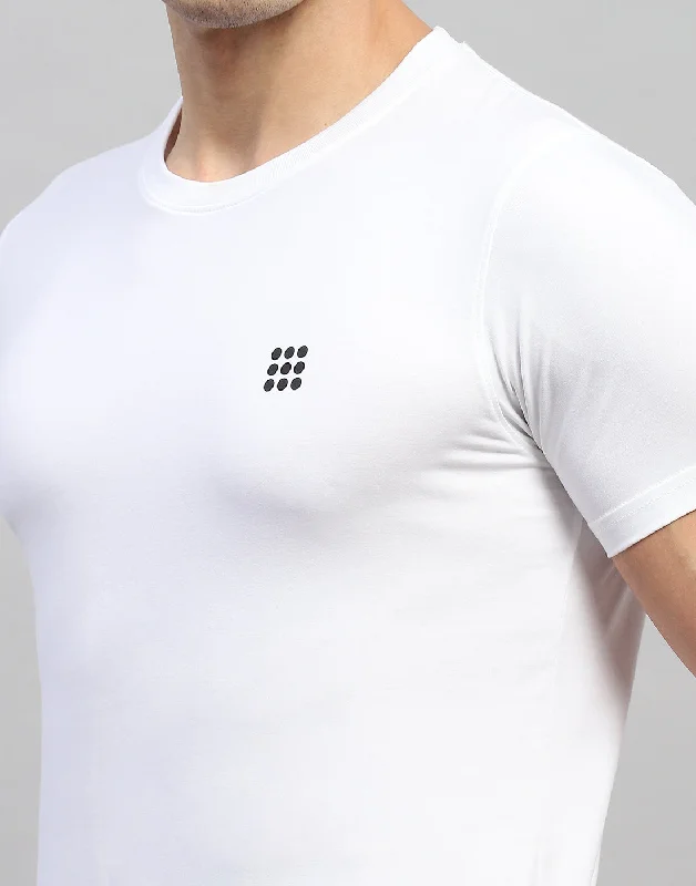 Men White Solid Round Neck Half Sleeve T-Shirt