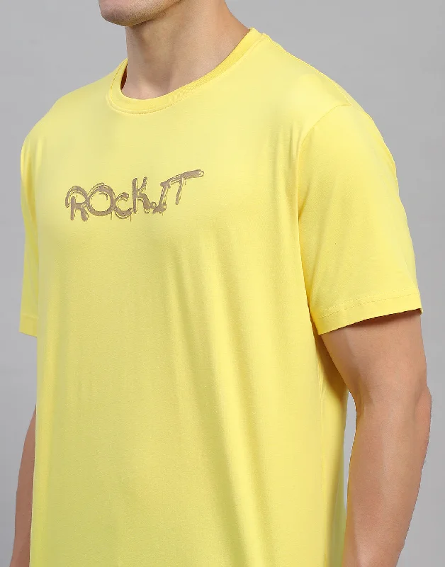 Men Yellow Solid Round Neck Half Sleeve T-Shirt