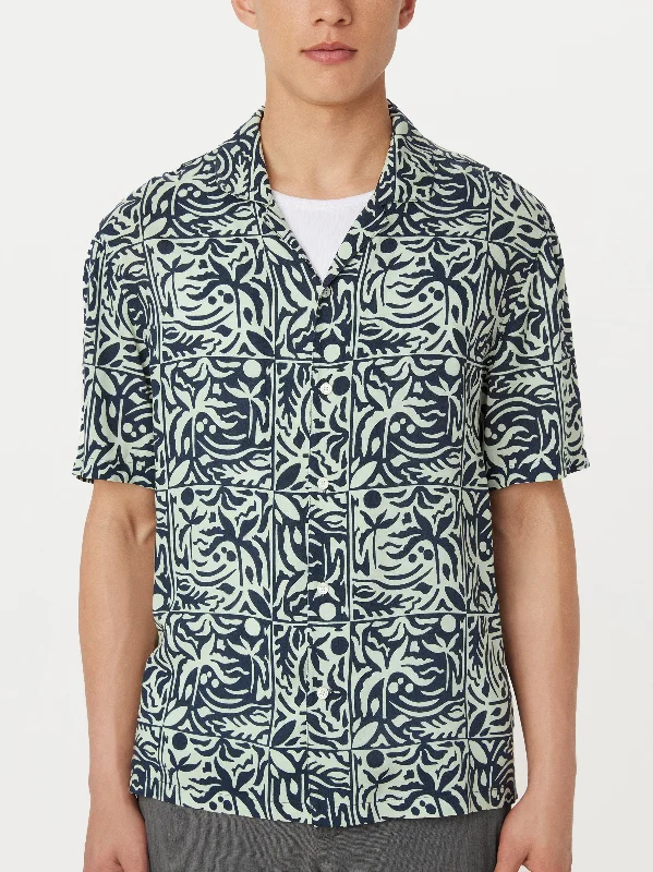 The Printed Camp Collar Shirt in Blueberry