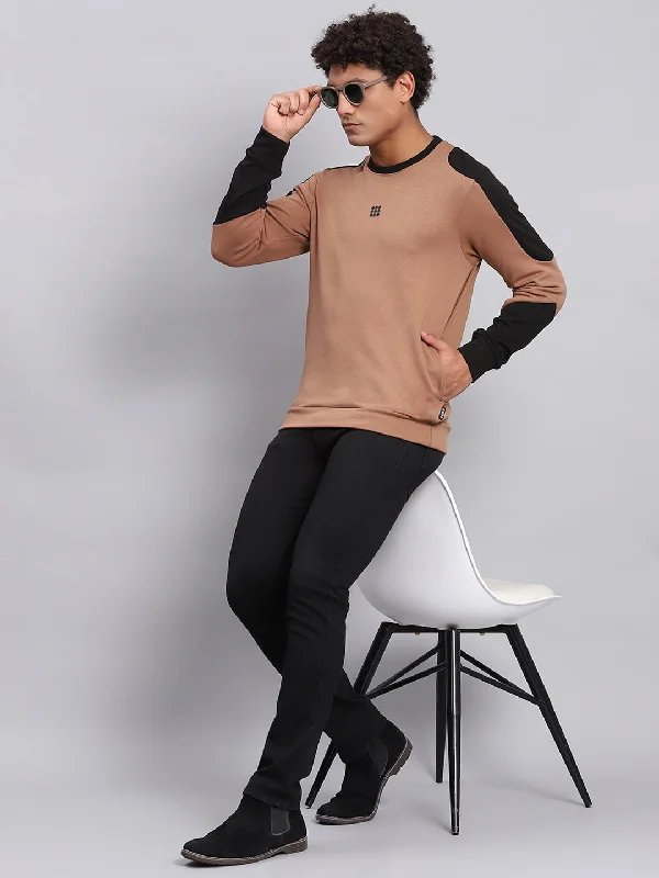 Men Brown Solid Round Neck Full Sleeve Sweatshirt