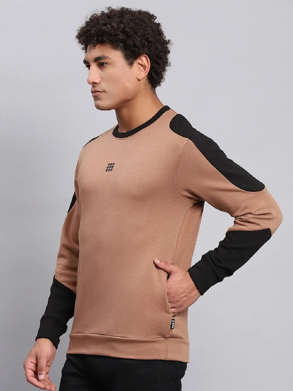 Men Brown Solid Round Neck Full Sleeve Sweatshirt