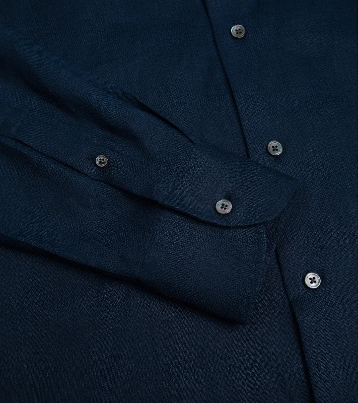 Trunk Audley Irish Linen Shirt: Navy