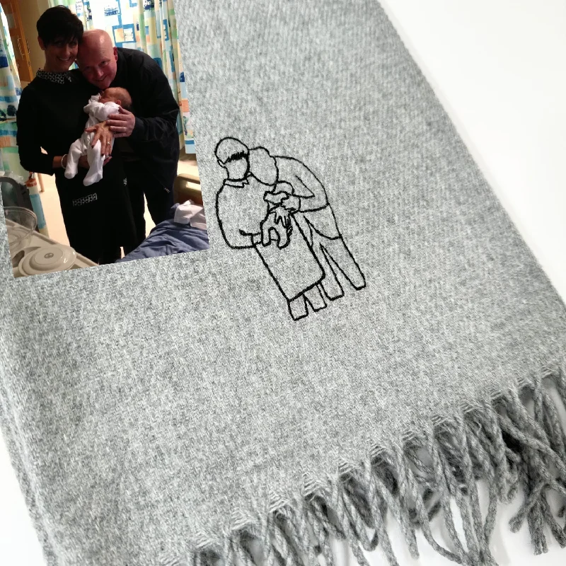 Outline Moment Scarf